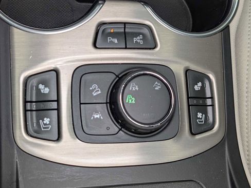 Used 2020 GMC Terrain Denali w/ Denali Premium Package AWD/4WD image 30