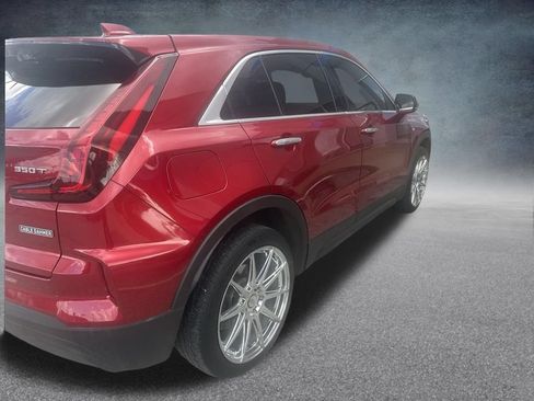 Used 2024 Cadillac XT4 Luxury w/ Cold Weather Package FWD image 27