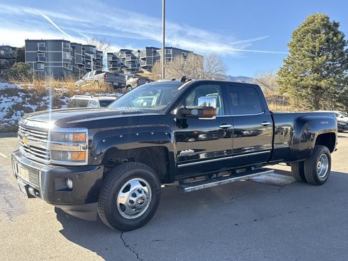 Used 2015 Chevrolet Silverado 3500 High Country image 3