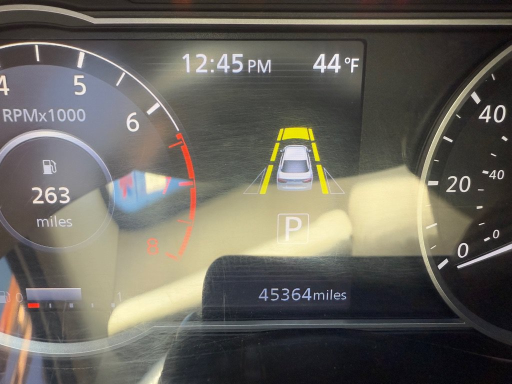 Used 2020 Nissan Versa SV FWD image 13
