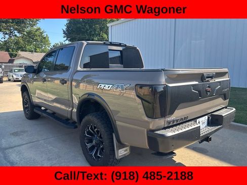 Used 2021 Nissan Titan PRO-4X w/ Pro-4x Convenience Package AWD/4WD image 7