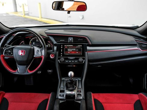 Used 2017 Honda Civic Type R image 16