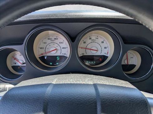 Used 2011 Dodge Challenger RWD image 11