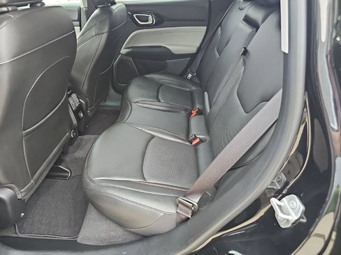 Certified 2022 Jeep Compass Limited AWD/4WD image 19