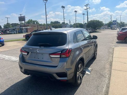 Used 2022 Mitsubishi Outlander Sport SE FWD image 4