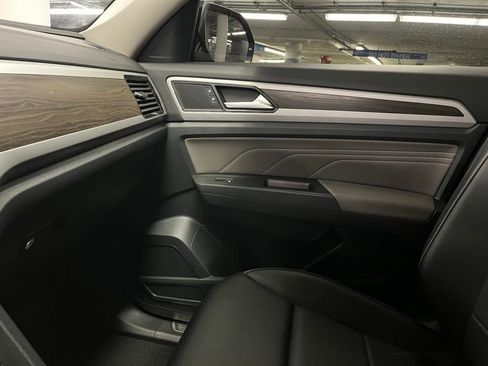 Used 2022 Volkswagen Atlas SE w/ Panoramic Sunroof Package image 33