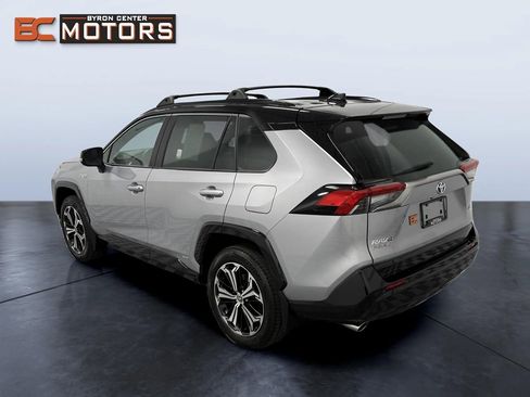 Used 2021 Toyota RAV4 XSE w/ Premium Package AWD/4WD image 4