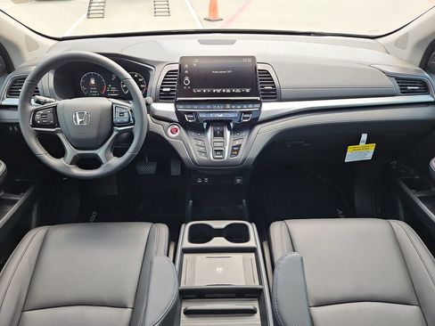 Certified 2026 Honda Odyssey EX-L image 11