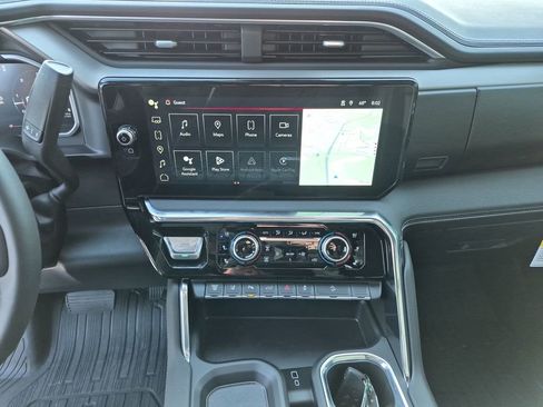 New 2026 GMC Sierra 2500 Denali w/ Denali Reserve Package AWD/4WD image 22