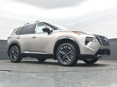 New 2026 Nissan Rogue Platinum image 24