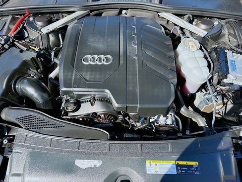 Used 2021 Audi A4 2.0T Premium w/ Convenience Package image 30