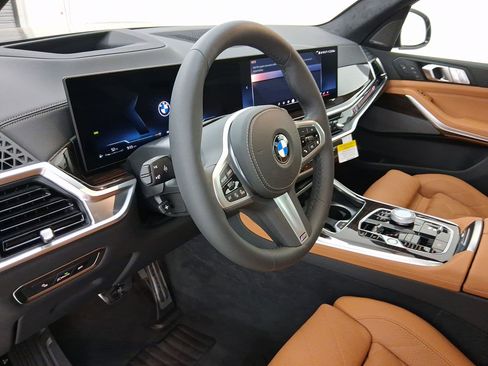 New 2026 BMW X7 xDrive40i w/ Executive Package image 4