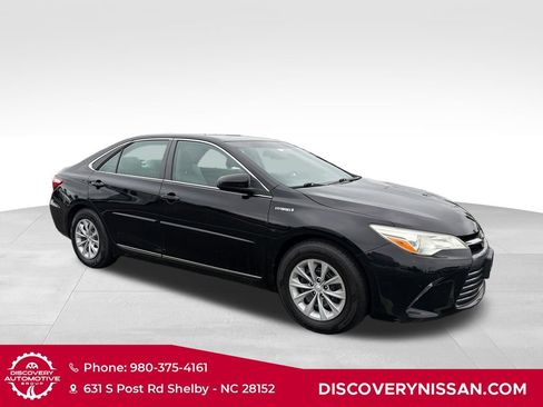 Used 2017 Toyota Camry LE FWD image 7