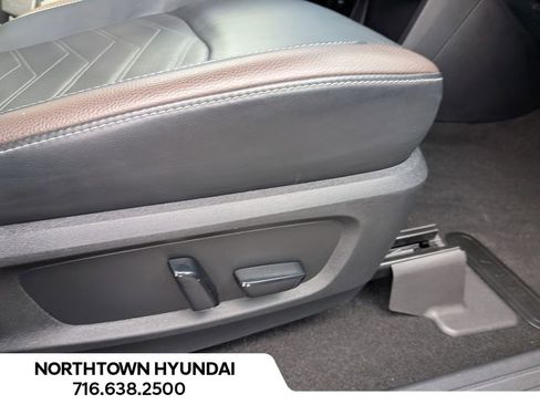 Used 2022 Nissan Pathfinder Platinum image 41