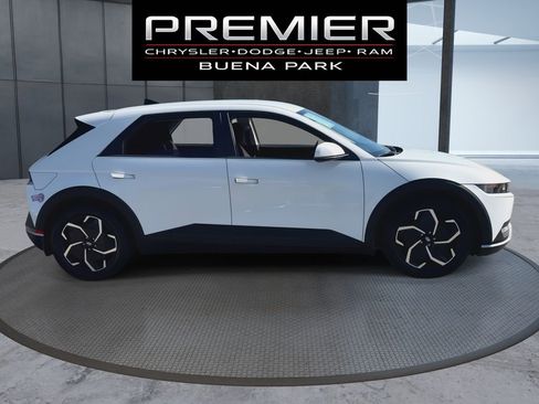 Used 2024 Hyundai Ioniq 5 SEL RWD image 9