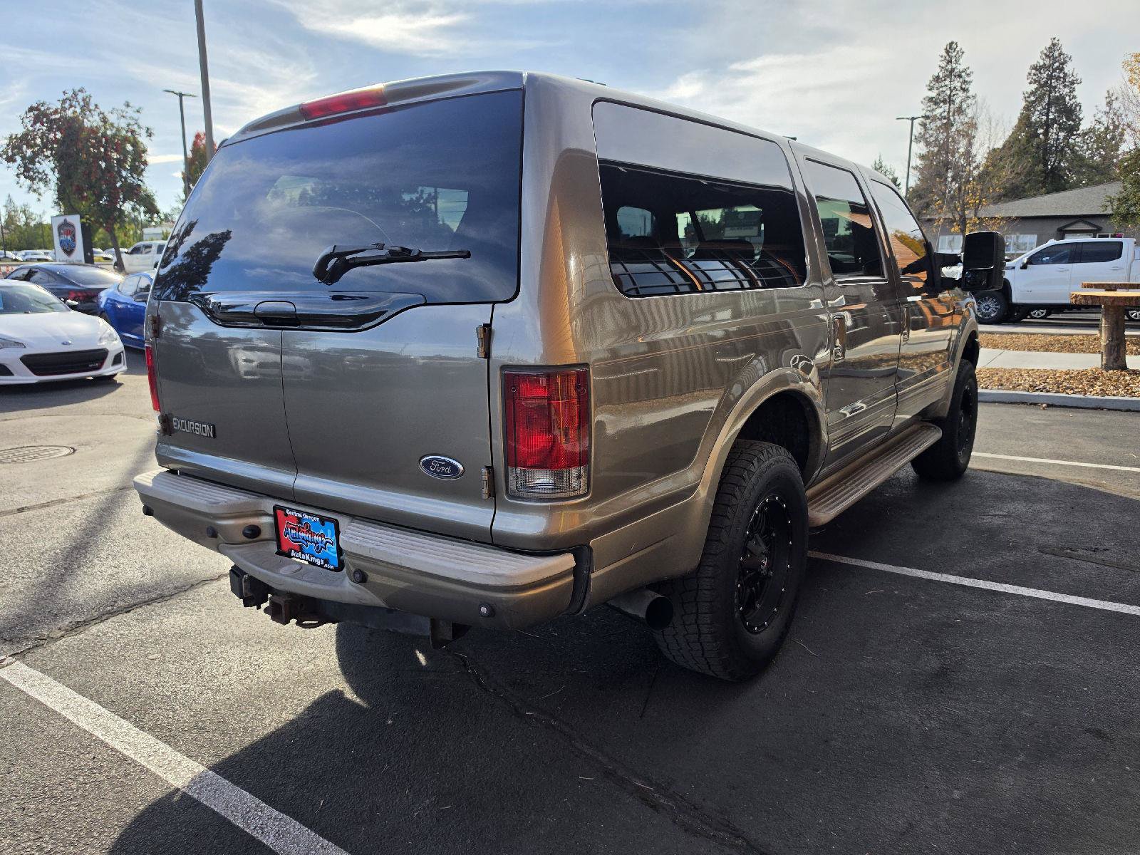 Used 2004 Ford Excursion Eddie Bauer AWD/4WD image 6