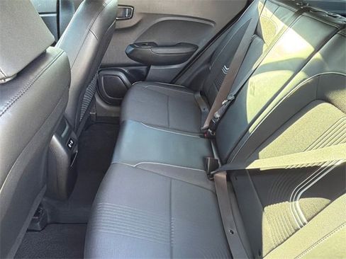 Used 2025 Hyundai Venue Limited image 17