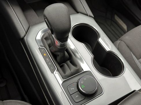 Certified 2025 Chevrolet Blazer LT w/ Convenience Package image 25