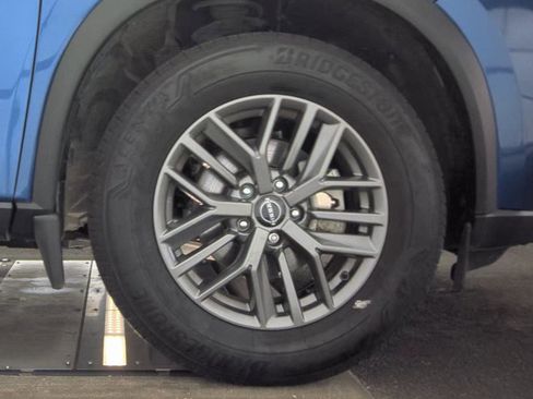 Used 2023 Nissan Rogue S image 13