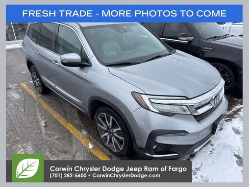 Used 2019 Honda Pilot Touring image 1
