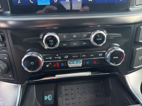 Certified 2023 Ford F150 Platinum w/ Equipment Group 701A High image 31