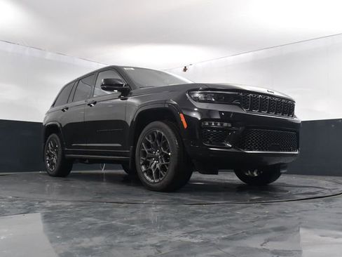 New 2025 Jeep Grand Cherokee Summit image 46