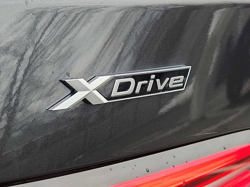 Used 2025 BMW 530i xDrive w/ Premium Package image 29