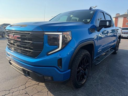 Used 2023 GMC Sierra 1500 Elevation w/ Elevation Premium Package AWD/4WD image 9