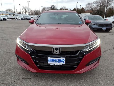 Used 2019 Honda Accord Sport image 9
