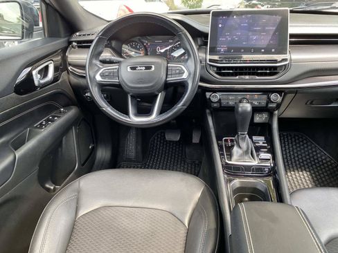 Certified 2022 Jeep Compass Latitude w/ Sun and Sound Group AWD/4WD image 11
