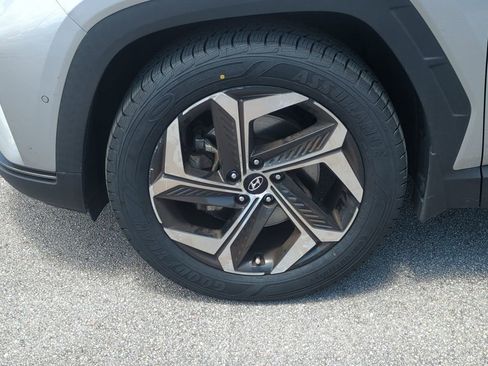 Used 2022 Hyundai Tucson Limited w/ Cargo Package FWD image 12