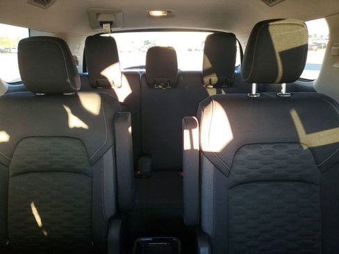 Used 2022 Nissan Pathfinder SV w/ SV Premium Package image 13