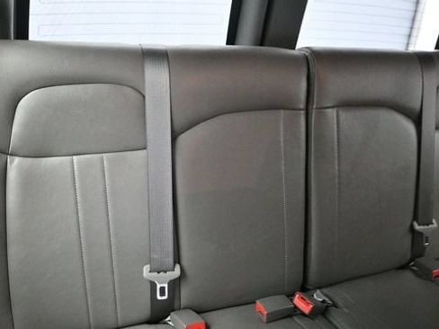 Used 2024 Chevrolet Express 3500 LS RWD image 15