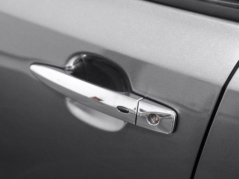 Used 2023 Nissan Leaf S image 39