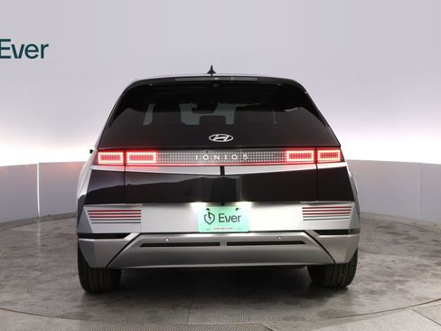 Used 2024 Hyundai Ioniq 5 Limited RWD image 15