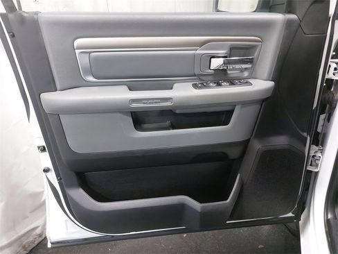 Used 2018 RAM 1500 Big Horn image 26