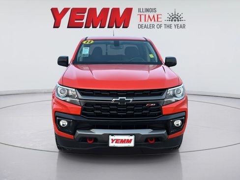 Used 2022 Chevrolet Colorado Z71 w/ Trail Boss Package AWD/4WD image 3