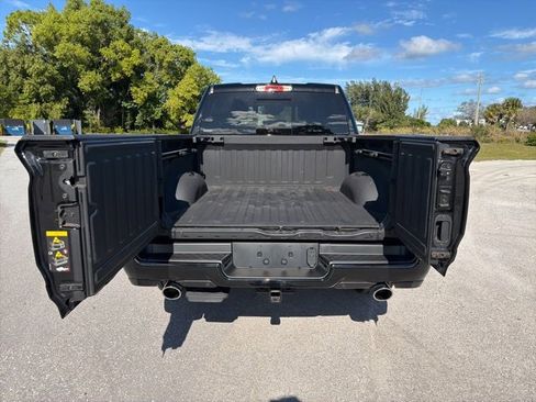 Used 2021 RAM 1500 Limited image 7