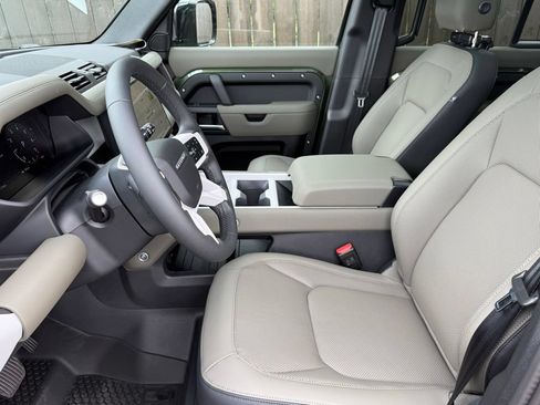New 2026 Land Rover Defender 110 X-Dynamic SE AWD/4WD image 10