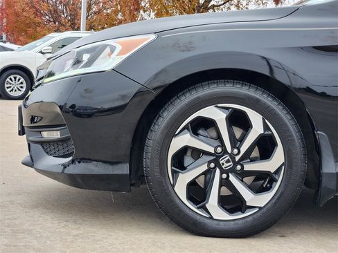 Used 2016 Honda Accord EX-L image 8