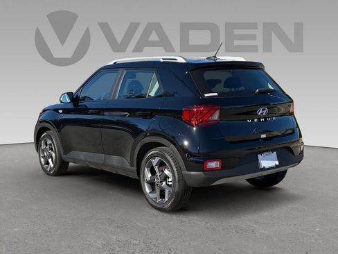 New 2026 Hyundai Venue SEL image 17