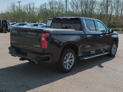 Used 2019 Chevrolet Silverado 1500 High Country w/ Z71 Off-Road Package image 8