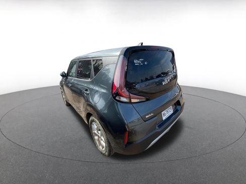 Used 2025 Kia Soul LX w/ LX Technology Package image 6