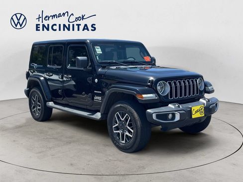 Used 2024 Jeep Wrangler Unlimited Sahara AWD/4WD image 7