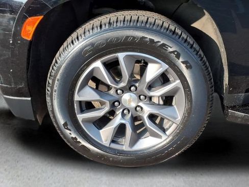 Used 2023 Chevrolet Tahoe LT w/ Luxury Package AWD/4WD image 10