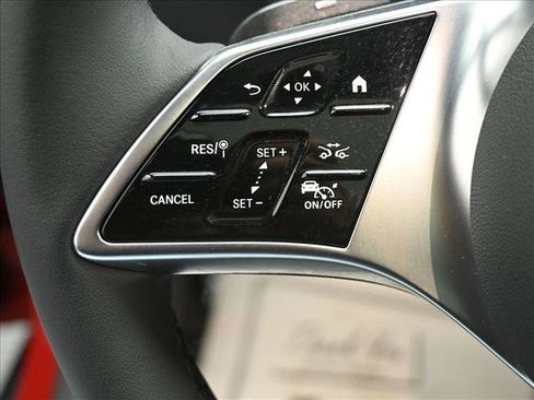 Certified 2026 Mercedes-Benz GLC 300 4MATIC image 11