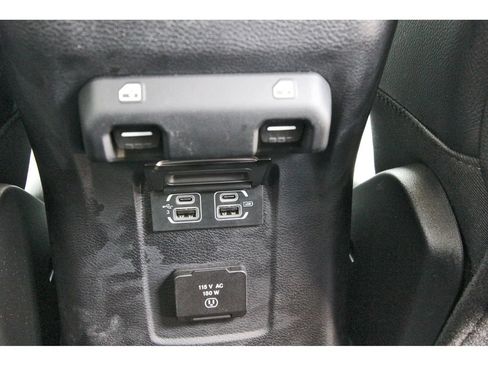 Used 2019 Jeep Wrangler Unlimited Rubicon AWD/4WD image 13