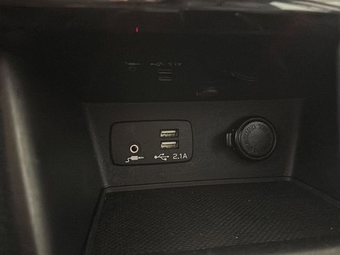 Certified 2023 Subaru Forester Limited AWD/4WD image 15
