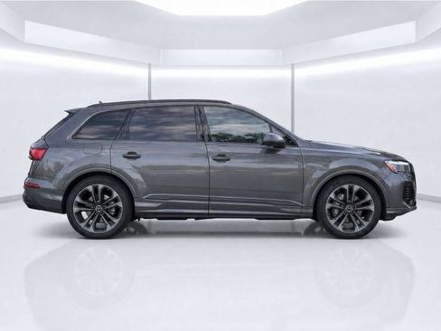 Certified 2026 Audi Q7 3.0T Premium Plus AWD/4WD image 8