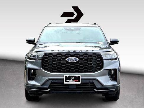 Used 2025 Ford Explorer ST-Line AWD/4WD image 3